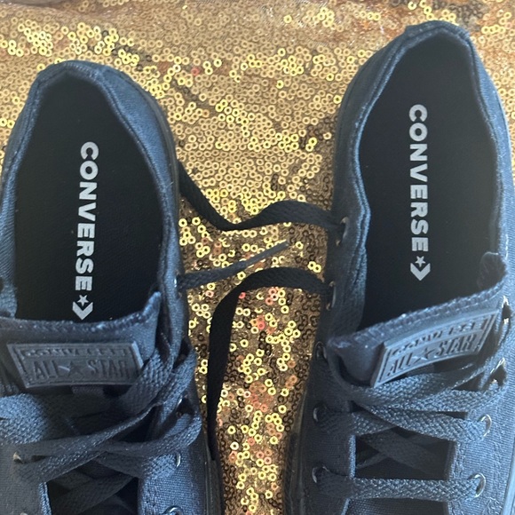 Chuck Taylor Black Brand New Children’s Converse All Star low tops size 13.5 - Picture 5 of 5